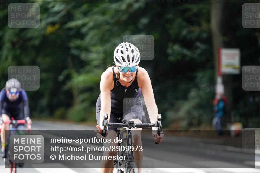 14.09.2025 - Stadtparktriathlon Michael Burmester http://msf.ph/oto/8909973 14.09.2025 10:24:39 Radfahren 537, 551, 558, 663, 681, 683, 701 meine-sportfotos.de