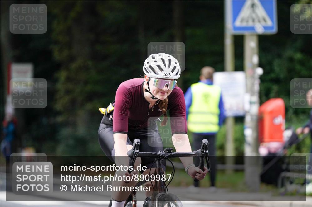 14.09.2025 - Stadtparktriathlon Michael Burmester http://msf.ph/oto/8909987 14.09.2025 10:24:53 Radfahren 511, 519, 525, 536, 580, 668 meine-sportfotos.de
