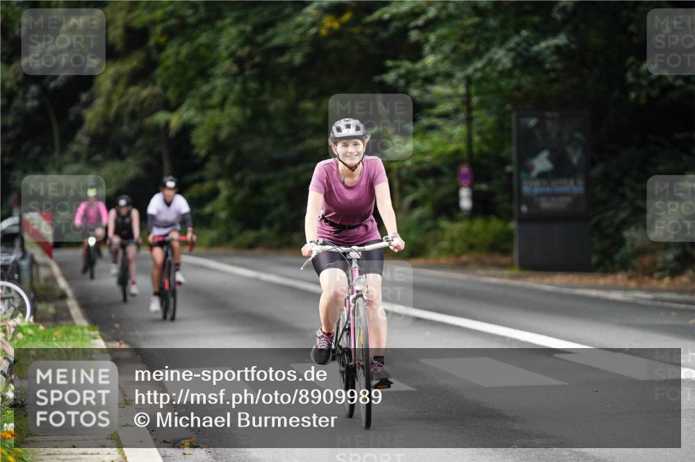 14.09.2025 - Stadtparktriathlon Michael Burmester http://msf.ph/oto/8909989 14.09.2025 10:24:55 Radfahren 511, 519, 525, 536, 580, 668 meine-sportfotos.de
