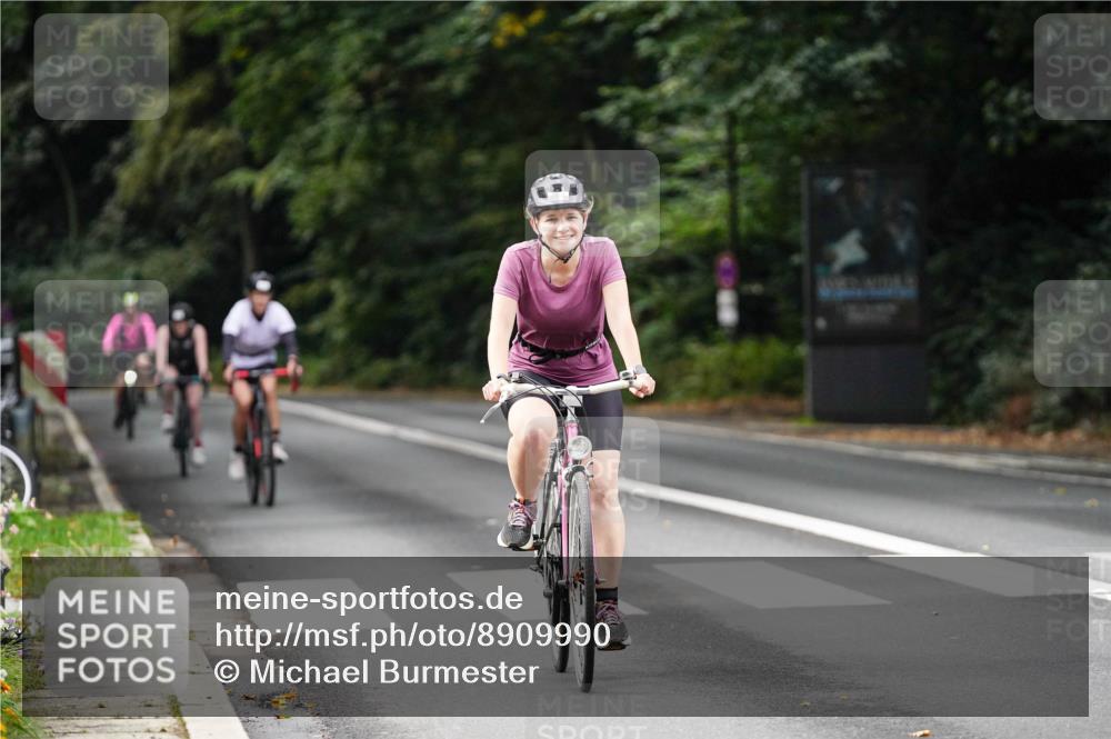 14.09.2025 - Stadtparktriathlon Michael Burmester http://msf.ph/oto/8909990 14.09.2025 10:24:55 Radfahren 511, 519, 525, 536, 580, 668 meine-sportfotos.de