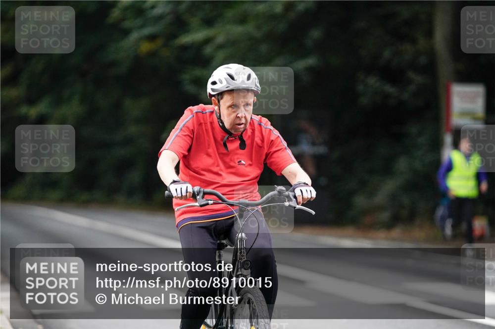 14.09.2025 - Stadtparktriathlon Michael Burmester http://msf.ph/oto/8910015 14.09.2025 10:25:46 Radfahren 600, 601, 662 meine-sportfotos.de