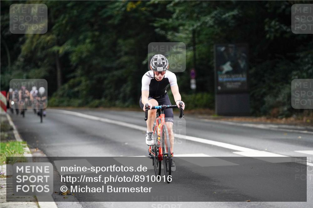 14.09.2025 - Stadtparktriathlon Michael Burmester http://msf.ph/oto/8910016 14.09.2025 10:25:51 Radfahren 600, 601, 662, 674 meine-sportfotos.de