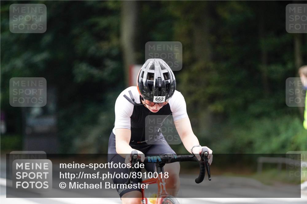14.09.2025 - Stadtparktriathlon Michael Burmester http://msf.ph/oto/8910018 14.09.2025 10:25:53 Radfahren 600, 638, 662, 674 meine-sportfotos.de