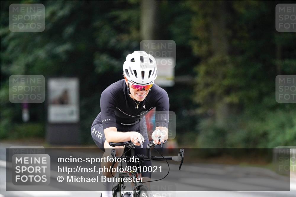 14.09.2025 - Stadtparktriathlon Michael Burmester http://msf.ph/oto/8910021 14.09.2025 10:25:58 Radfahren 513, 523, 616, 638, 662, 674, 676 meine-sportfotos.de