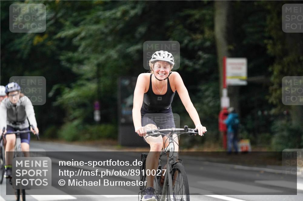 14.09.2025 - Stadtparktriathlon Michael Burmester http://msf.ph/oto/8910027 14.09.2025 10:26:04 Radfahren 513, 523, 542, 616, 629, 638, 674, 676 meine-sportfotos.de