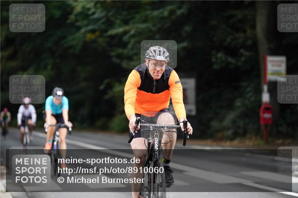 14.09.2025 - Stadtparktriathlon Michael Burmester http://msf.ph/oto/8910060 14.09.2025 10:26:52 Radfahren 514, 544, 606, 609, 659, 718 meine-sportfotos.de