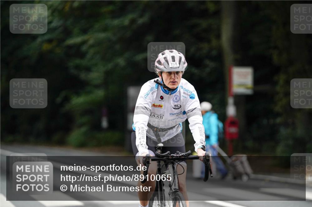 14.09.2025 - Stadtparktriathlon Michael Burmester http://msf.ph/oto/8910065 14.09.2025 10:26:56 Radfahren 514, 544, 609, 718 meine-sportfotos.de