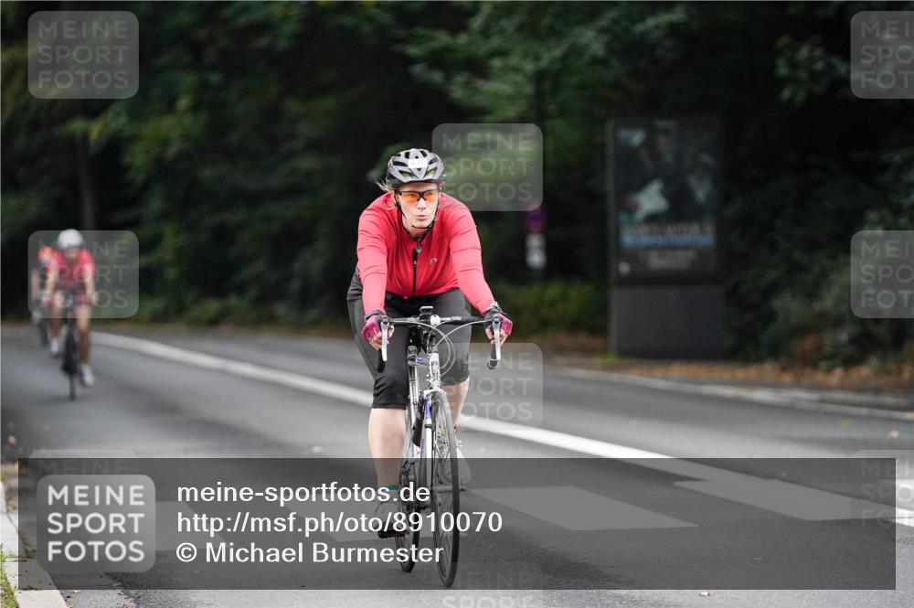 14.09.2025 - Stadtparktriathlon Michael Burmester http://msf.ph/oto/8910070 14.09.2025 10:27:04 Radfahren 544, 631, 686 meine-sportfotos.de