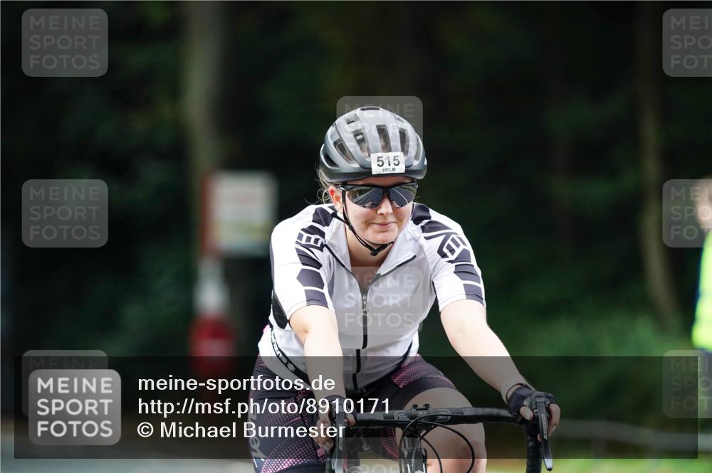 14.09.2025 - Stadtparktriathlon Michael Burmester http://msf.ph/oto/8910171 14.09.2025 10:30:17 Radfahren 509, 515, 590, 637, 704 meine-sportfotos.de