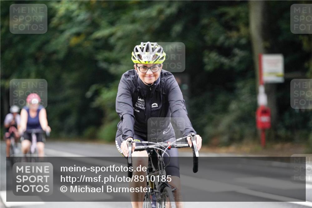 14.09.2025 - Stadtparktriathlon Michael Burmester http://msf.ph/oto/8910185 14.09.2025 10:30:34 Radfahren 596, 620, 642, 645, 697, 699, 700 meine-sportfotos.de