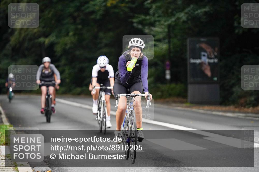 14.09.2025 - Stadtparktriathlon Michael Burmester http://msf.ph/oto/8910205 14.09.2025 10:31:04 Radfahren 521, 533, 546, 624, 687, 706, 712, 714 meine-sportfotos.de