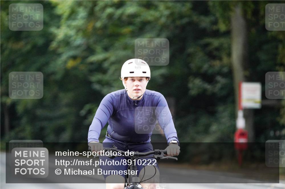 14.09.2025 - Stadtparktriathlon Michael Burmester http://msf.ph/oto/8910222 14.09.2025 10:31:33 Radfahren 628 meine-sportfotos.de