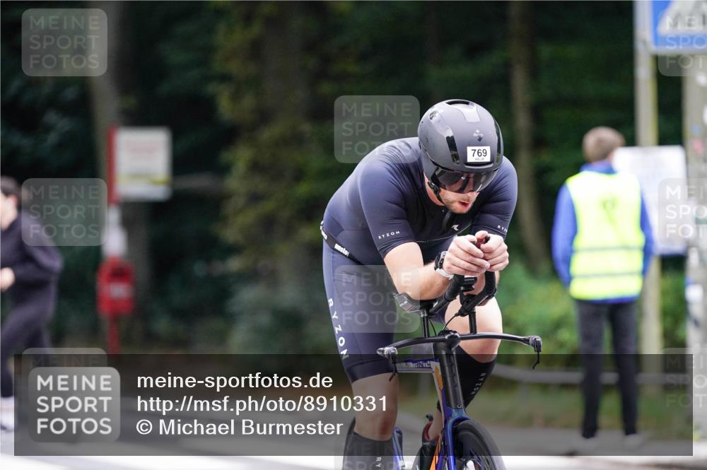 14.09.2025 - Stadtparktriathlon Michael Burmester http://msf.ph/oto/8910331 14.09.2025 10:35:46 Radfahren 629, 767, 769 meine-sportfotos.de