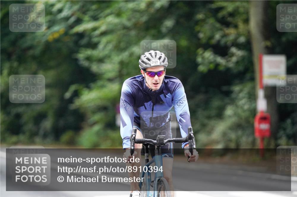 14.09.2025 - Stadtparktriathlon Michael Burmester http://msf.ph/oto/8910394 14.09.2025 10:37:18 Radfahren 667, 691, 761, 785, 813 meine-sportfotos.de