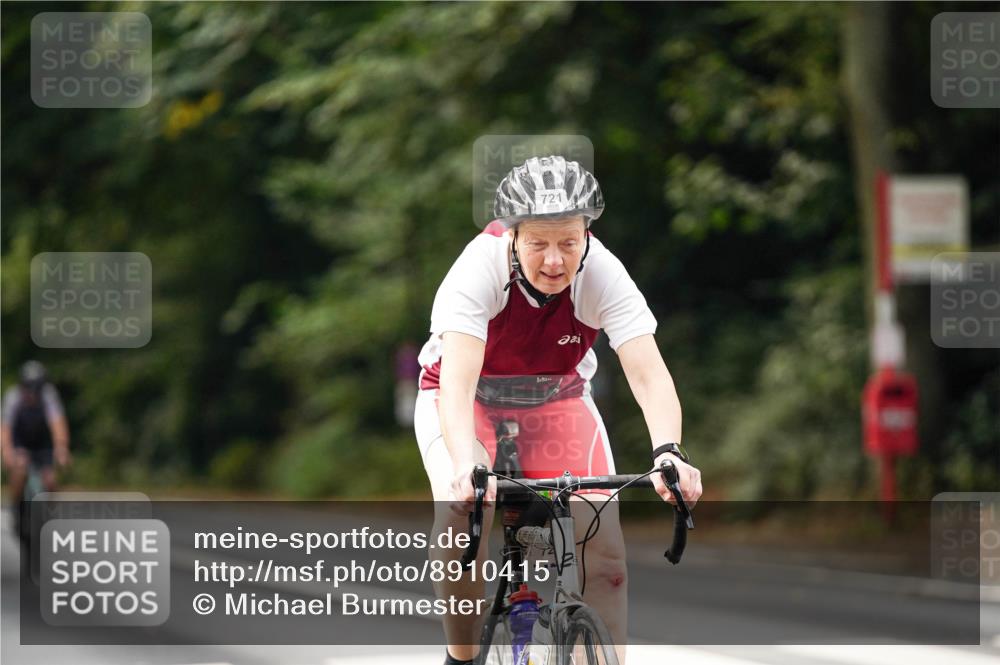 14.09.2025 - Stadtparktriathlon Michael Burmester http://msf.ph/oto/8910415 14.09.2025 10:37:55 Radfahren 721, 723, 782, 804 meine-sportfotos.de