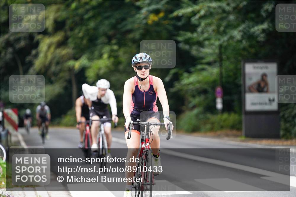 14.09.2025 - Stadtparktriathlon Michael Burmester http://msf.ph/oto/8910433 14.09.2025 10:38:17 Radfahren 705, 748, 750, 759, 763, 799, 800 meine-sportfotos.de