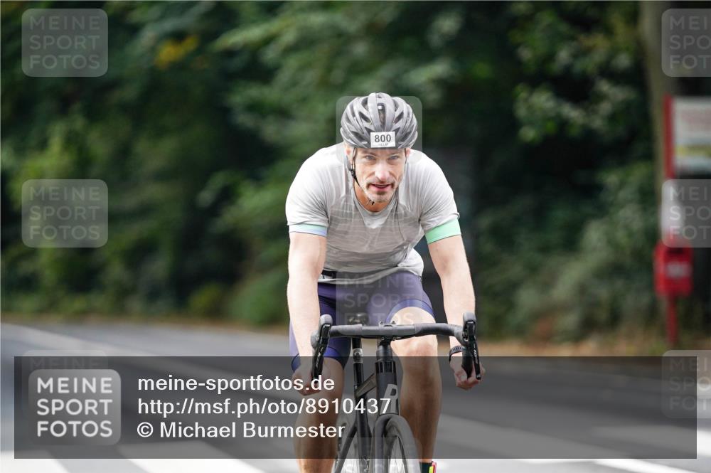 14.09.2025 - Stadtparktriathlon Michael Burmester http://msf.ph/oto/8910437 14.09.2025 10:38:22 Radfahren 704, 705, 759, 799, 800 meine-sportfotos.de