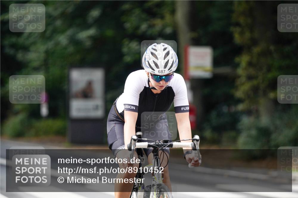 14.09.2025 - Stadtparktriathlon Michael Burmester http://msf.ph/oto/8910452 14.09.2025 10:38:47 Radfahren 581, 624, 687, 699, 766, 779 meine-sportfotos.de