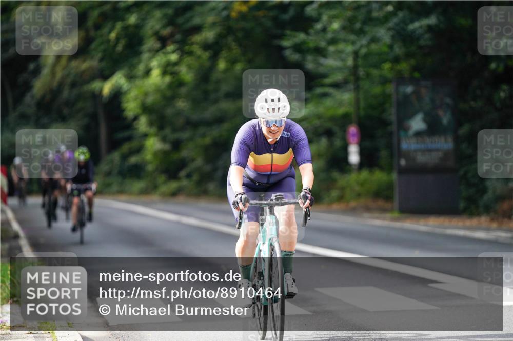 14.09.2025 - Stadtparktriathlon Michael Burmester http://msf.ph/oto/8910464 14.09.2025 10:39:06 Radfahren 636, 697, 732, 786 meine-sportfotos.de