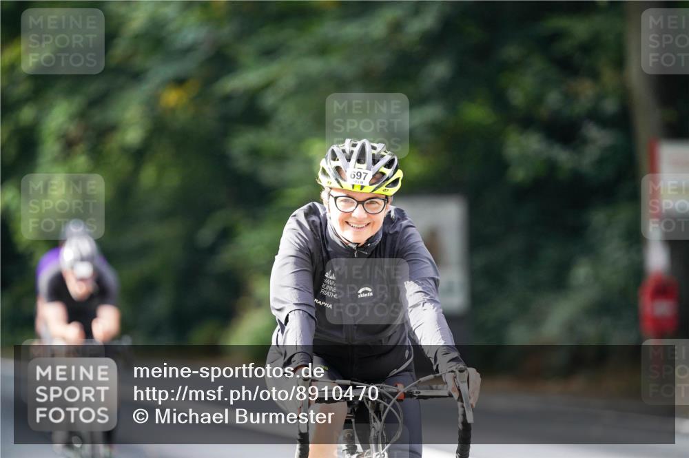 14.09.2025 - Stadtparktriathlon Michael Burmester http://msf.ph/oto/8910470 14.09.2025 10:39:11 Radfahren 636, 697, 732, 786, 801 meine-sportfotos.de