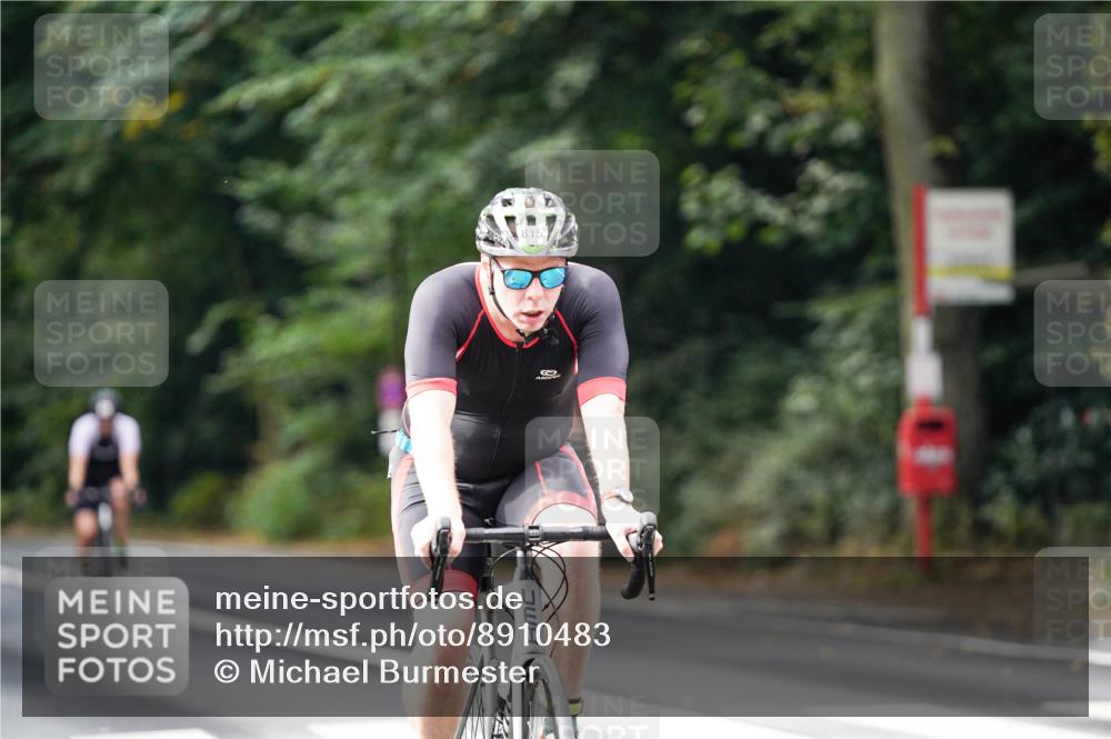 14.09.2025 - Stadtparktriathlon Michael Burmester http://msf.ph/oto/8910483 14.09.2025 10:39:29 Radfahren 515, 598, 637, 643, 650, 815 meine-sportfotos.de