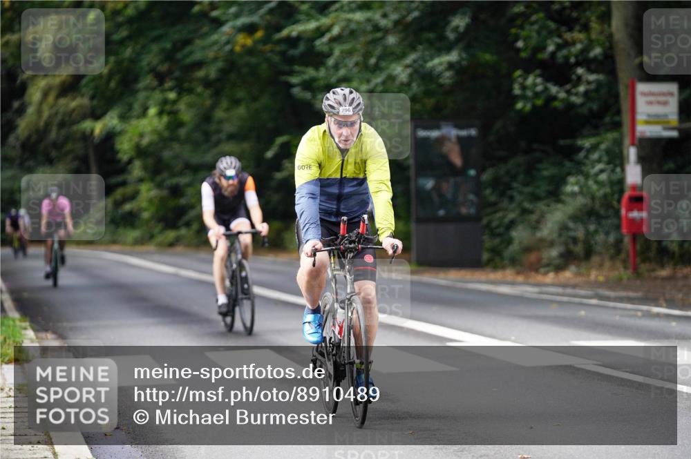 14.09.2025 - Stadtparktriathlon Michael Burmester http://msf.ph/oto/8910489 14.09.2025 10:39:52 Radfahren 736, 780, 790, 796 meine-sportfotos.de
