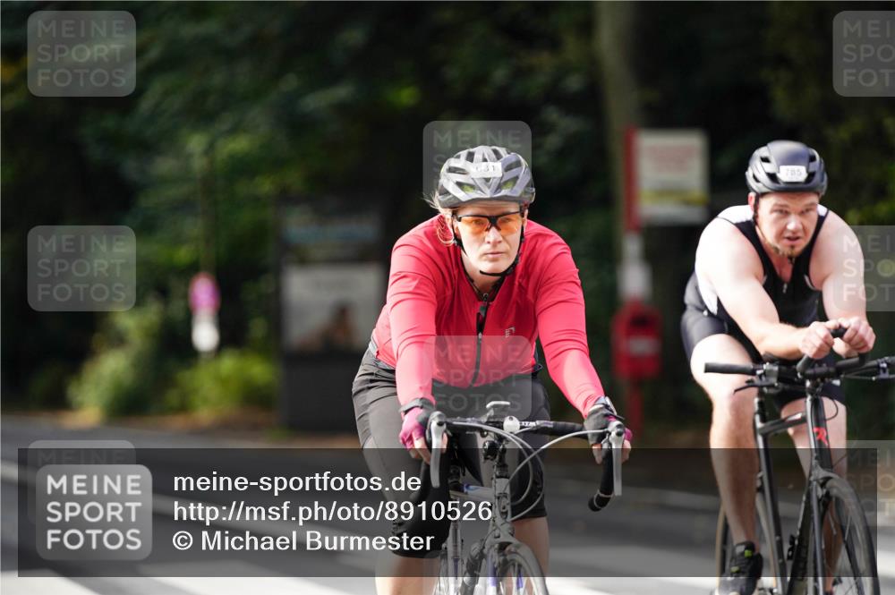 14.09.2025 - Stadtparktriathlon Michael Burmester http://msf.ph/oto/8910526 14.09.2025 10:44:51 Radfahren 631, 694, 743, 750, 785, 804 meine-sportfotos.de
