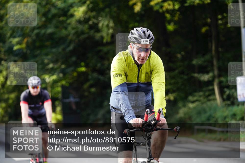 14.09.2025 - Stadtparktriathlon Michael Burmester http://msf.ph/oto/8910575 14.09.2025 10:48:18 Radfahren 776, 792, 796, 803 meine-sportfotos.de