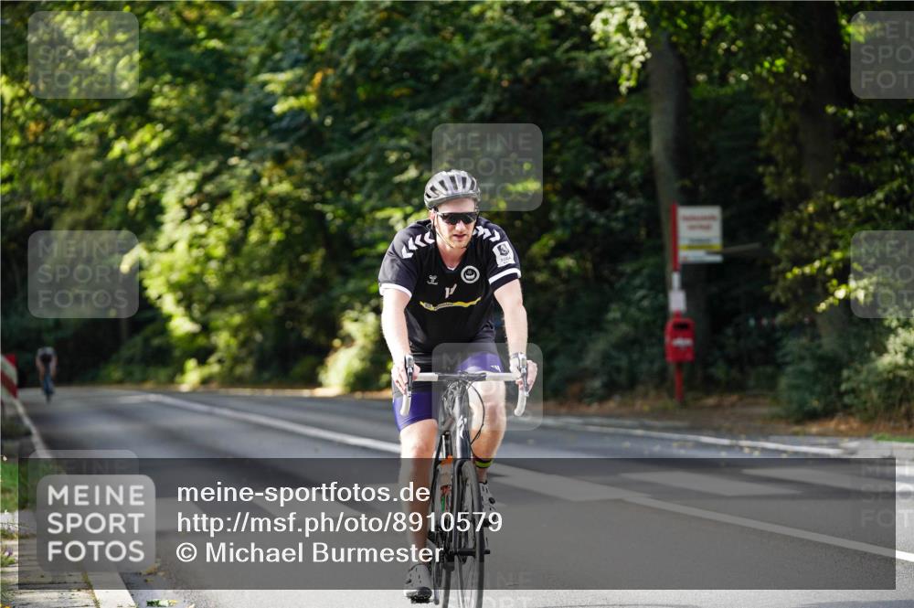 14.09.2025 - Stadtparktriathlon Michael Burmester http://msf.ph/oto/8910579 14.09.2025 10:48:22 Radfahren 776, 792, 796, 803 meine-sportfotos.de