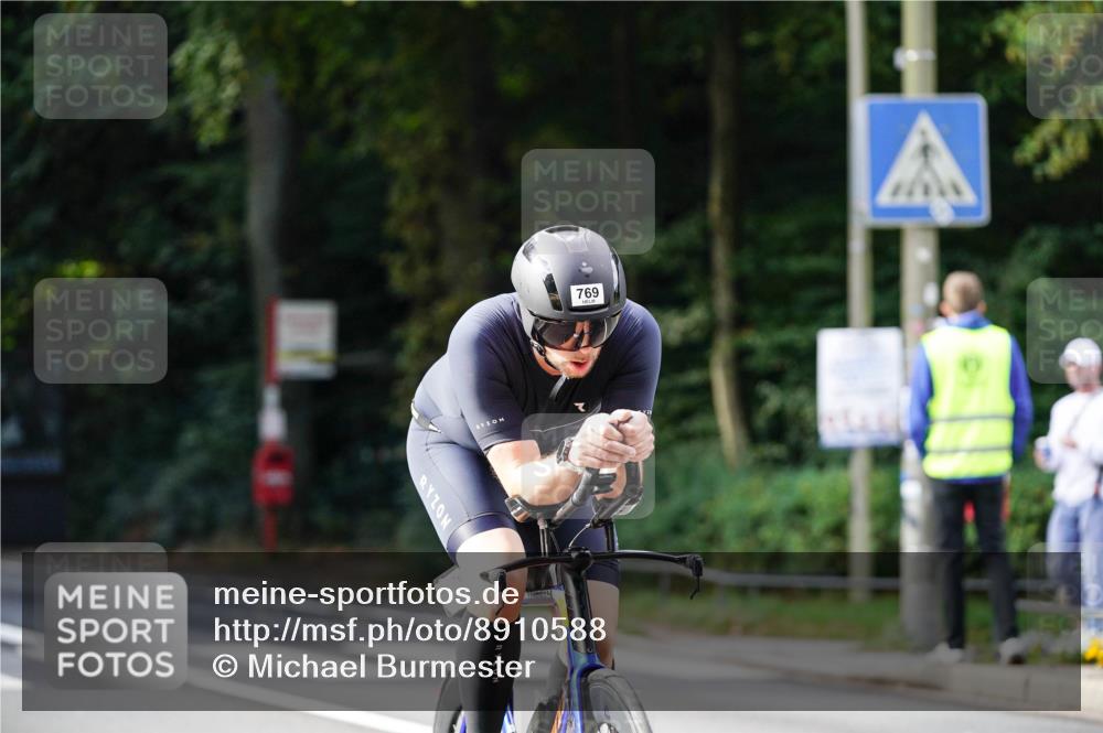 14.09.2025 - Stadtparktriathlon Michael Burmester http://msf.ph/oto/8910588 14.09.2025 10:48:40 Radfahren 769, 807 meine-sportfotos.de