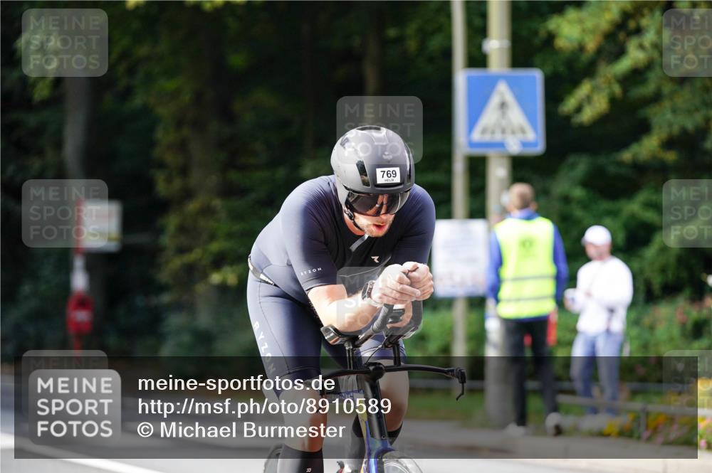 14.09.2025 - Stadtparktriathlon Michael Burmester http://msf.ph/oto/8910589 14.09.2025 10:48:40 Radfahren 769, 807 meine-sportfotos.de