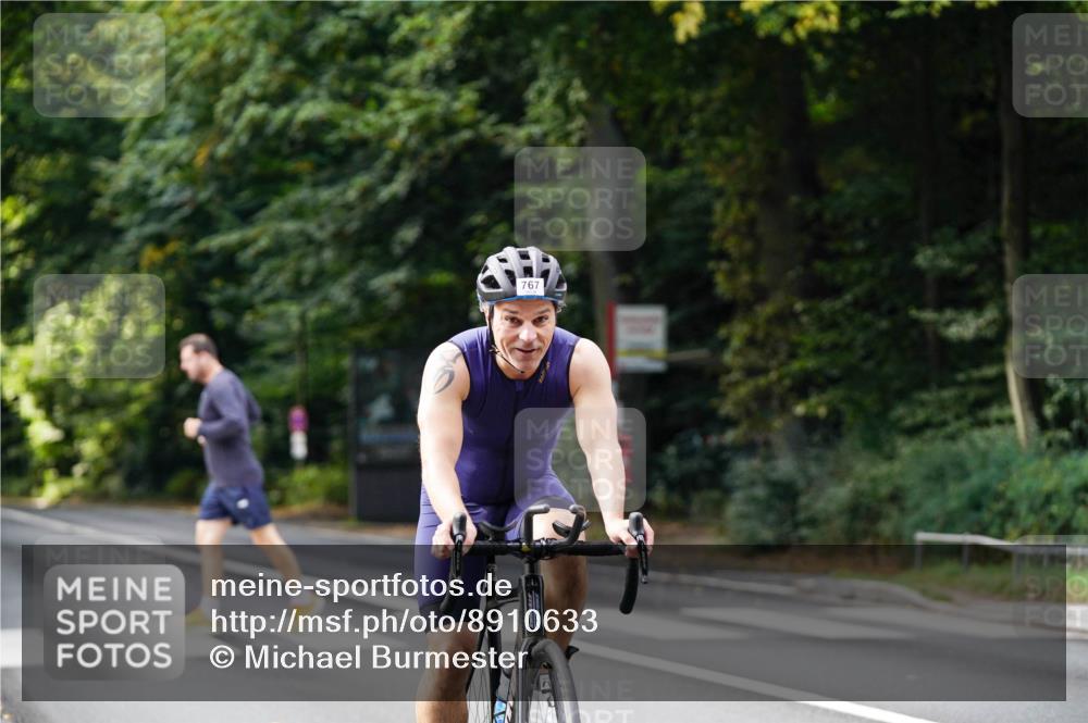 14.09.2025 - Stadtparktriathlon Michael Burmester http://msf.ph/oto/8910633 14.09.2025 10:50:00 Radfahren 767 meine-sportfotos.de