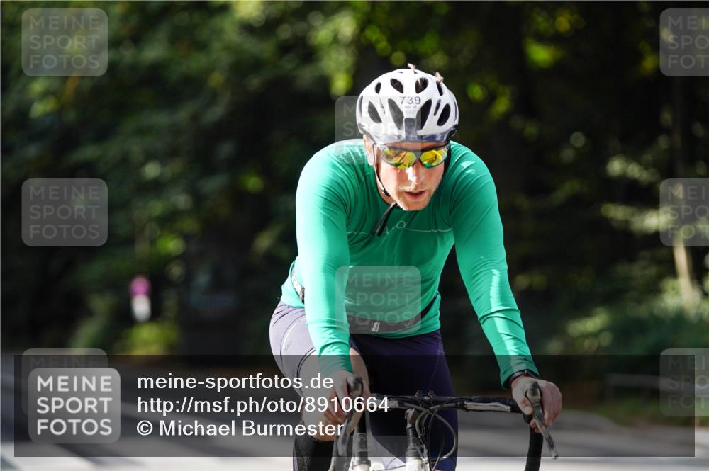 14.09.2025 - Stadtparktriathlon Michael Burmester http://msf.ph/oto/8910664 14.09.2025 10:50:40 Radfahren 676, 683, 739, 753, 782 meine-sportfotos.de