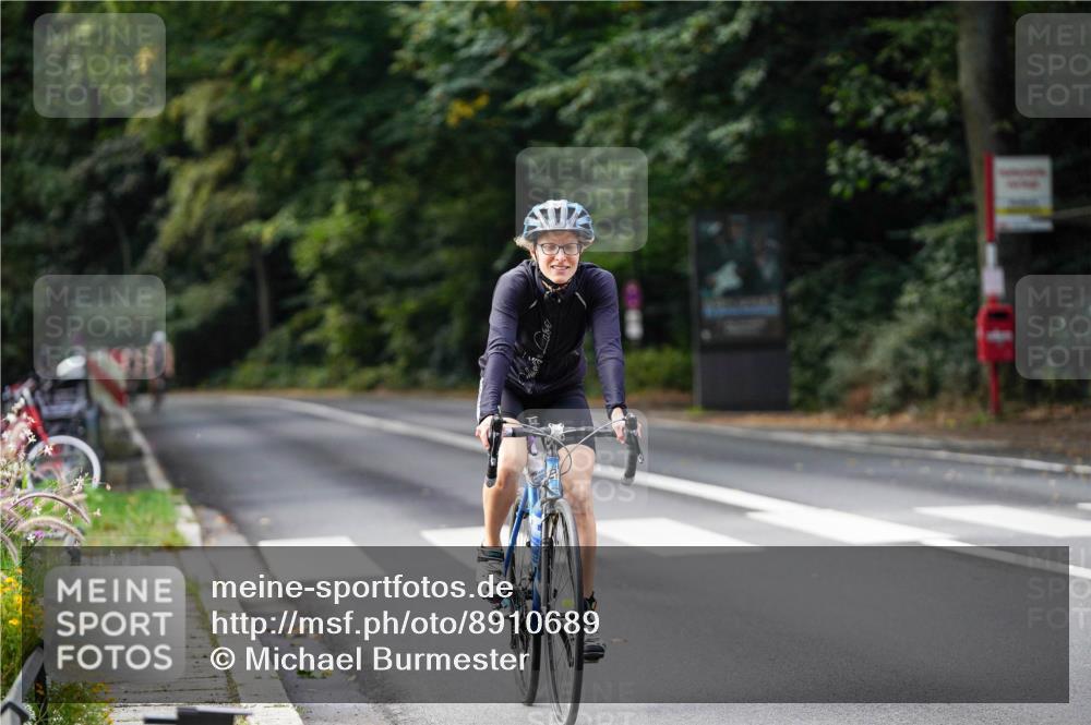 14.09.2025 - Stadtparktriathlon Michael Burmester http://msf.ph/oto/8910689 14.09.2025 10:51:39 Radfahren 664 meine-sportfotos.de