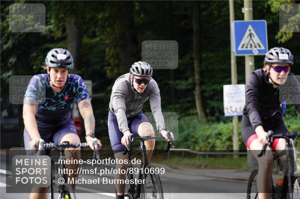 14.09.2025 - Stadtparktriathlon Michael Burmester http://msf.ph/oto/8910699 14.09.2025 10:51:54 Radfahren 651, 693, 724, 727, 743, 750, 752, 775, 804 meine-sportfotos.de