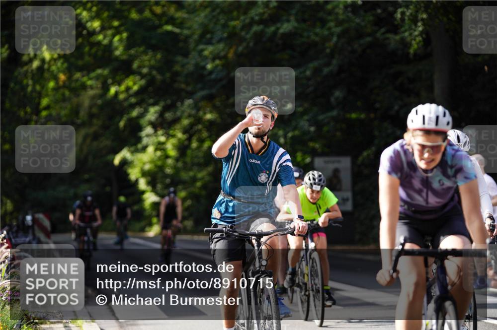 14.09.2025 - Stadtparktriathlon Michael Burmester http://msf.ph/oto/8910715 14.09.2025 10:52:12 Radfahren 661, 720, 759, 772, 785, 797, 799, 805, 806, 813 meine-sportfotos.de