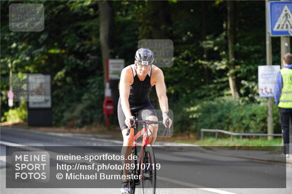 14.09.2025 - Stadtparktriathlon Michael Burmester http://msf.ph/oto/8910719 14.09.2025 10:52:15 Radfahren 661, 720, 759, 772, 785, 797, 799, 805, 806 meine-sportfotos.de