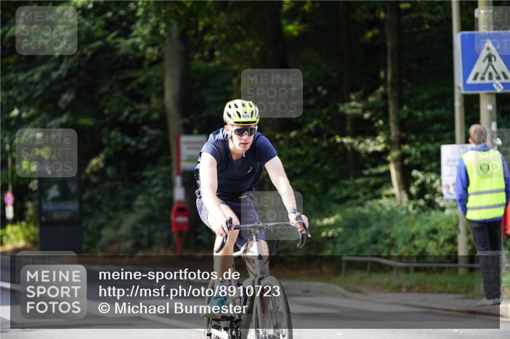 14.09.2025 - Stadtparktriathlon Michael Burmester http://msf.ph/oto/8910723 14.09.2025 10:52:19 Radfahren 655, 748, 759, 785, 797, 800, 805, 806 meine-sportfotos.de