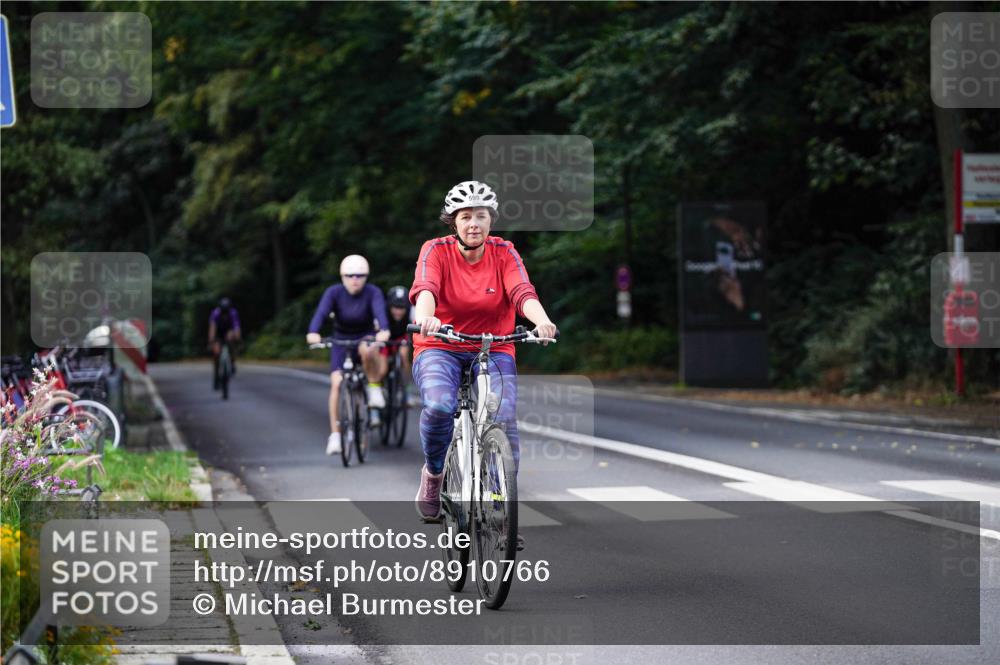 14.09.2025 - Stadtparktriathlon Michael Burmester http://msf.ph/oto/8910766 14.09.2025 10:53:24 Radfahren 628, 639, 648 meine-sportfotos.de