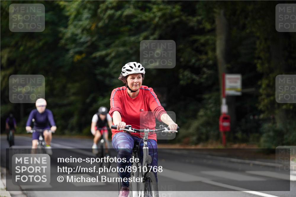 14.09.2025 - Stadtparktriathlon Michael Burmester http://msf.ph/oto/8910768 14.09.2025 10:53:25 Radfahren 628, 639, 648 meine-sportfotos.de
