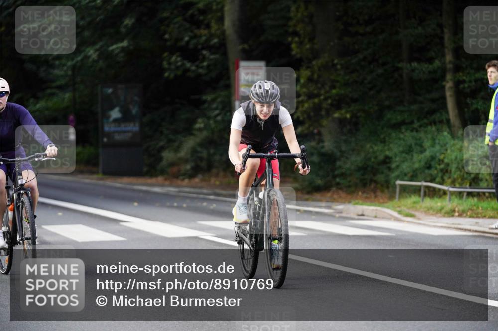14.09.2025 - Stadtparktriathlon Michael Burmester http://msf.ph/oto/8910769 14.09.2025 10:53:27 Radfahren 628, 639, 648 meine-sportfotos.de