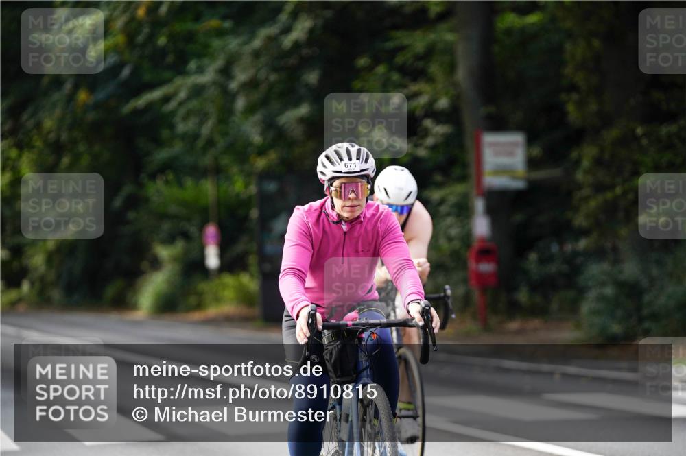 14.09.2025 - Stadtparktriathlon Michael Burmester http://msf.ph/oto/8910815 14.09.2025 10:54:40 Radfahren 627, 629, 667, 671, 688, 702, 732, 736, 749 meine-sportfotos.de