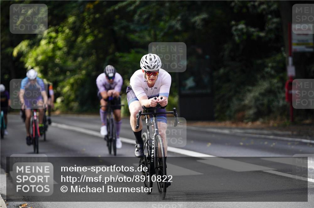 14.09.2025 - Stadtparktriathlon Michael Burmester http://msf.ph/oto/8910822 14.09.2025 10:54:50 Radfahren 627, 636, 687, 700, 702, 704, 728, 736, 780, 787, 790, 825, 901 meine-sportfotos.de