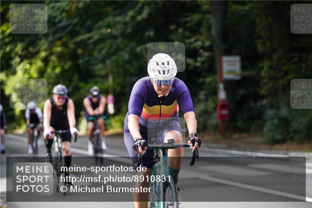 14.09.2025 - Stadtparktriathlon Michael Burmester http://msf.ph/oto/8910831 14.09.2025 10:54:55 Radfahren 636, 687, 700, 704, 728, 780, 786, 787, 790, 825, 901 meine-sportfotos.de