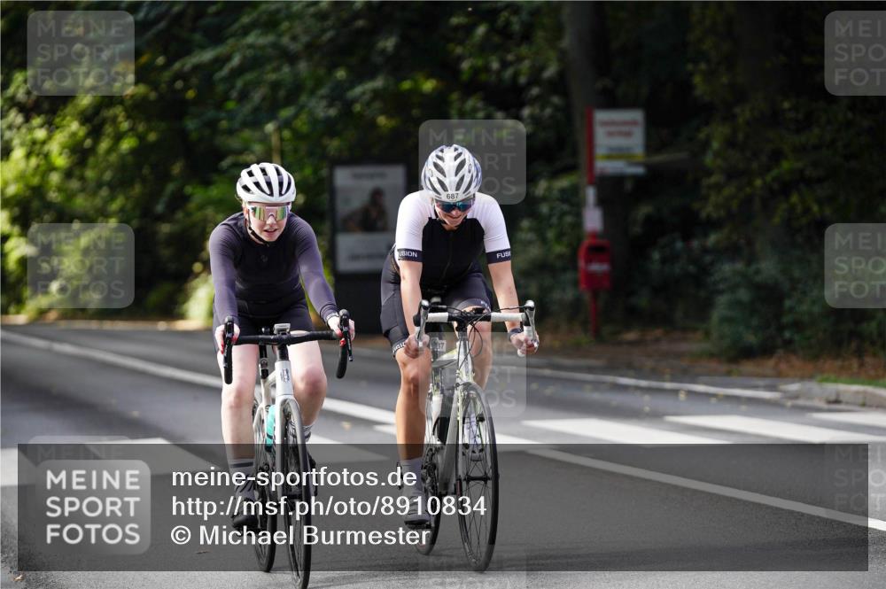 14.09.2025 - Stadtparktriathlon Michael Burmester http://msf.ph/oto/8910834 14.09.2025 10:54:58 Radfahren 636, 687, 700, 704, 780, 786, 787, 790, 901 meine-sportfotos.de