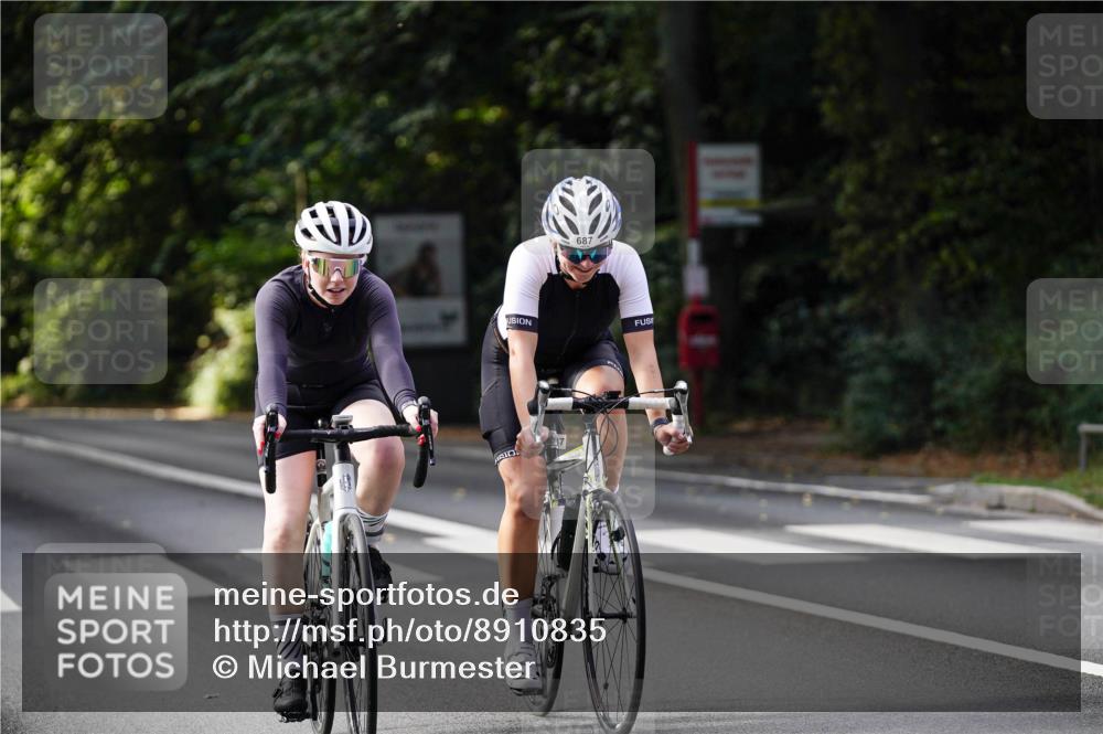 14.09.2025 - Stadtparktriathlon Michael Burmester http://msf.ph/oto/8910835 14.09.2025 10:54:58 Radfahren 636, 687, 700, 704, 780, 786, 787, 790, 901 meine-sportfotos.de