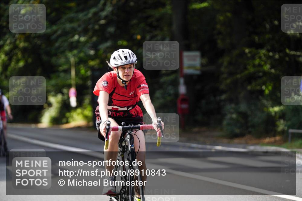 14.09.2025 - Stadtparktriathlon Michael Burmester http://msf.ph/oto/8910843 14.09.2025 10:55:09 Radfahren 632, 686, 699, 705, 721, 729, 769, 847 meine-sportfotos.de