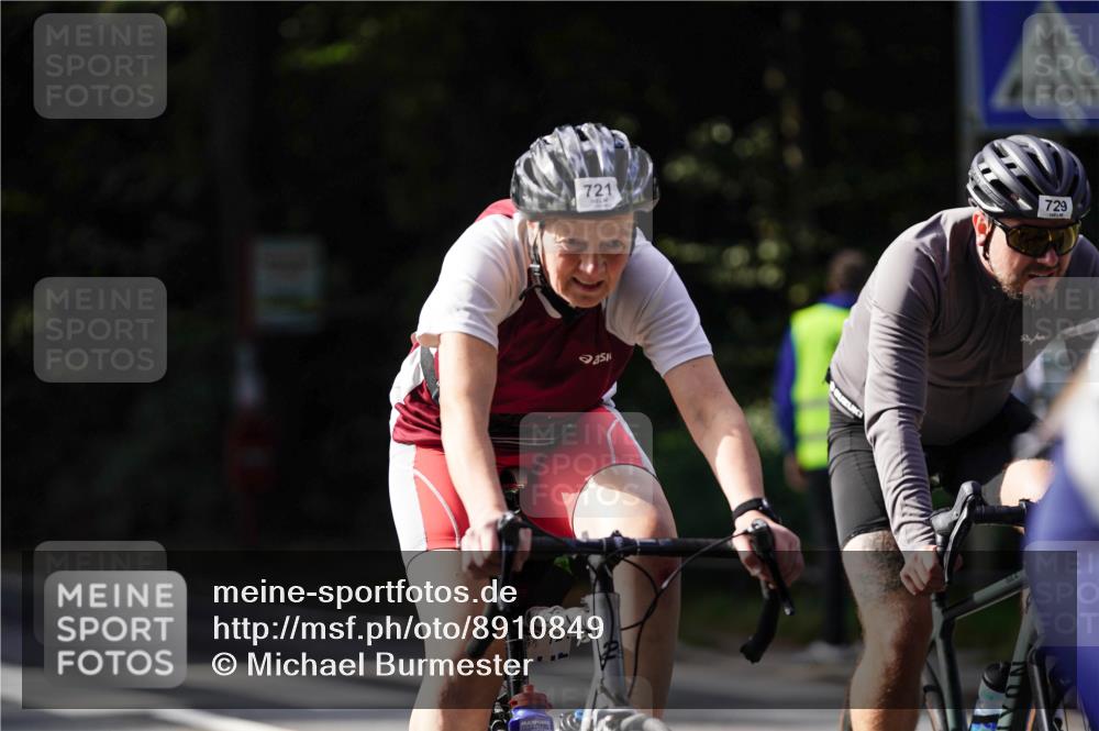 14.09.2025 - Stadtparktriathlon Michael Burmester http://msf.ph/oto/8910849 14.09.2025 10:55:12 Radfahren 632, 686, 699, 705, 721, 729, 769, 847 meine-sportfotos.de