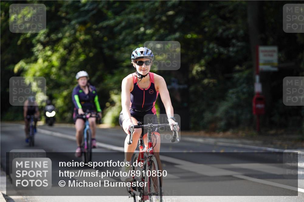 14.09.2025 - Stadtparktriathlon Michael Burmester http://msf.ph/oto/8910850 14.09.2025 10:55:14 Radfahren 632, 686, 699, 705, 721, 729, 769, 842, 847 meine-sportfotos.de