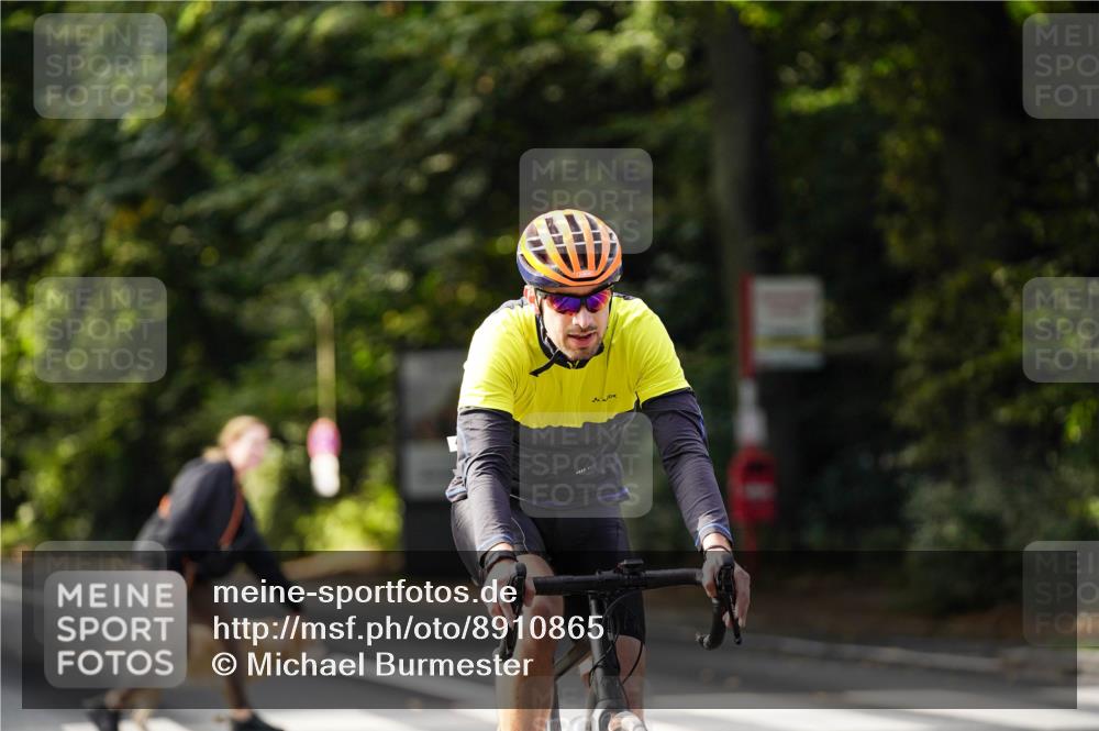 14.09.2025 - Stadtparktriathlon Michael Burmester http://msf.ph/oto/8910865 14.09.2025 10:55:28 Radfahren 762, 770, 875 meine-sportfotos.de